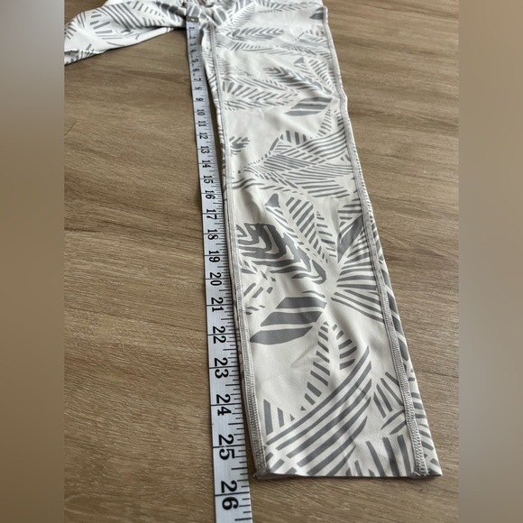 Aerie Play Palm Leaf Print Leggings SZ M - Picture 5 of 7